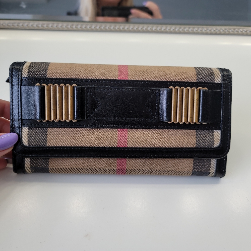 Burberry wallet